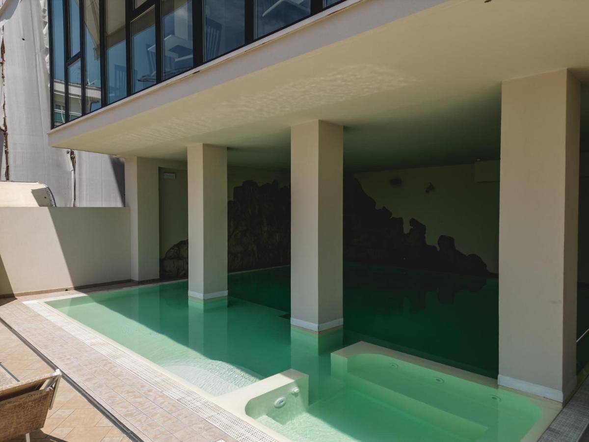 Hotel Leon D'Oro Cattolica Esterno foto